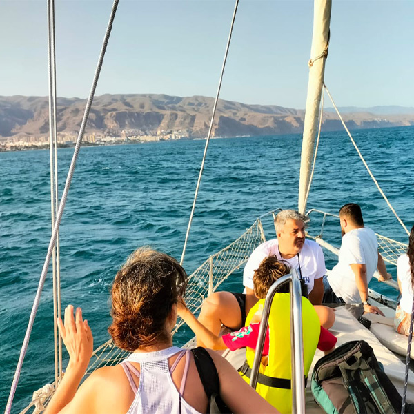 Salida de muestreo de la calidad del agua en Roquetas de Mar (1)